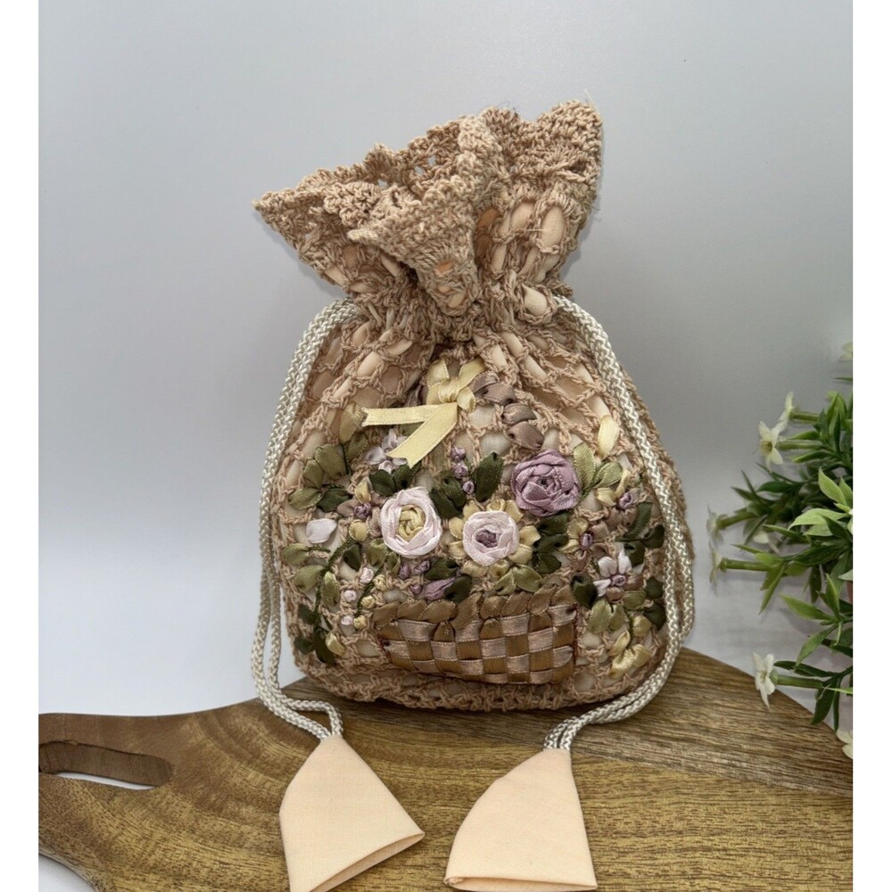 Womans Tan Floral Evening 5"x8" Pull Close Hand Bag Wedding,Vacation,Gift Bag